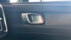 Volvo Xc40 2.0 B4P R DESIGN 5dr Auto Petrol Estate